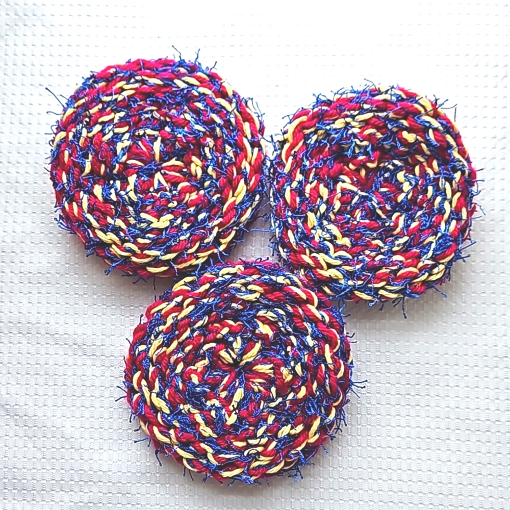 Eco-Friendly Vegetable All Purpose Scrubby Sponge Set of 3 Blue Red and Yellow